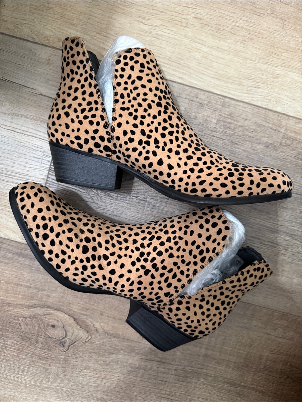 Women’s Leopard Print Ankle Boots - Tan/Black Size 7.5